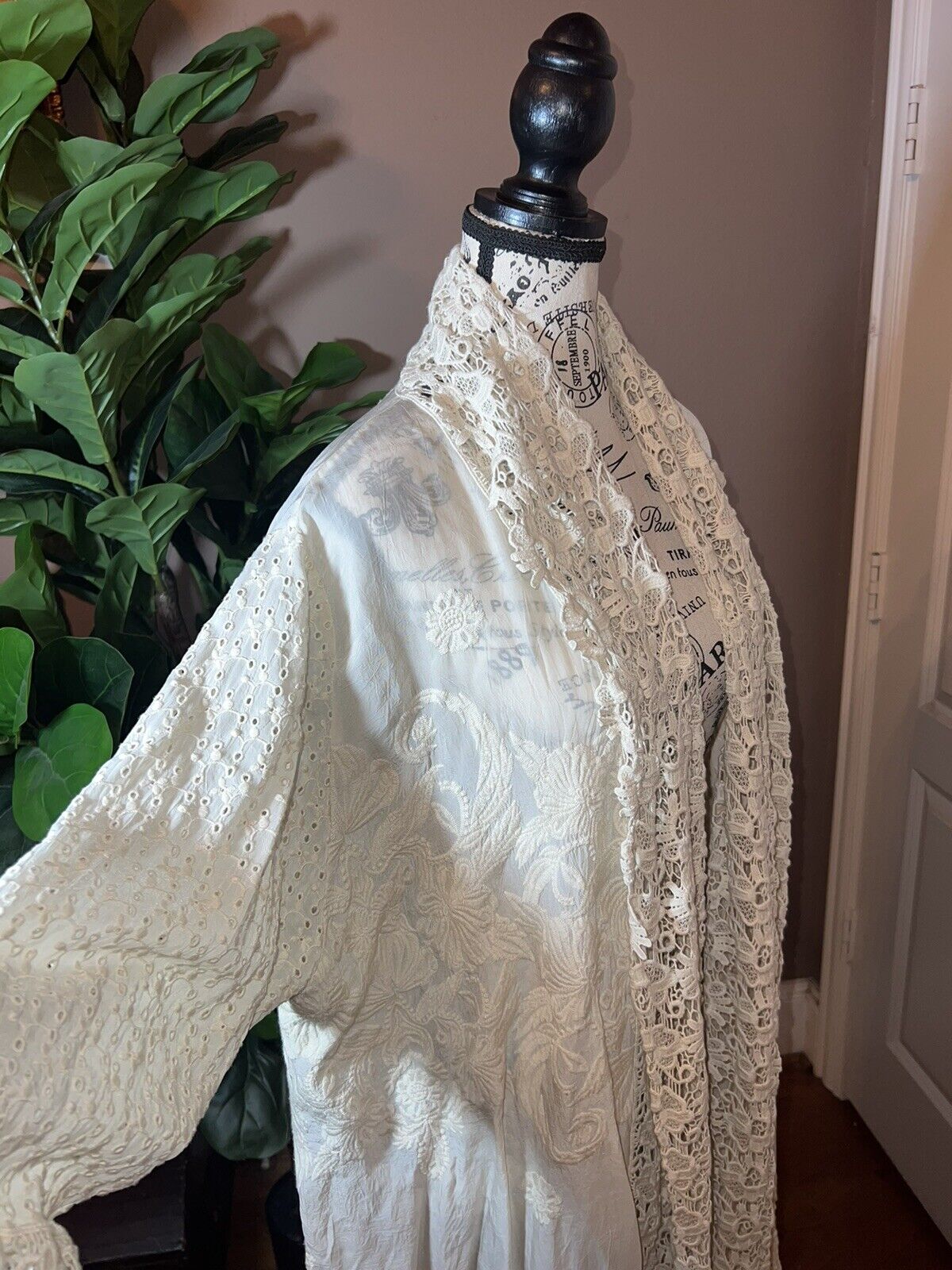 Johnny Was Ivory Silky Embroidery & Lace Kimono Beach Wedding Wrap XL OVERSIZED