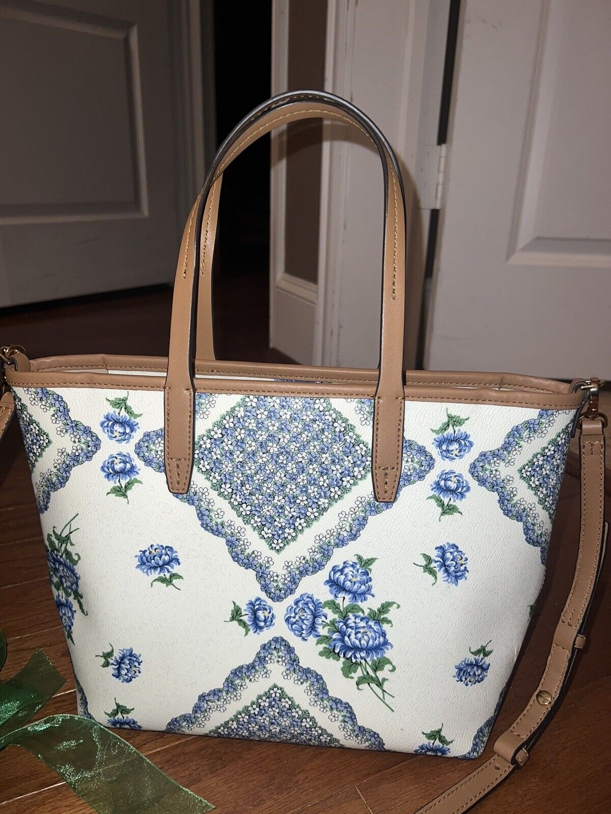 Tory Burch Kerrington Blue & White Squareterrace Ditsy Floral Tote Bag Purse