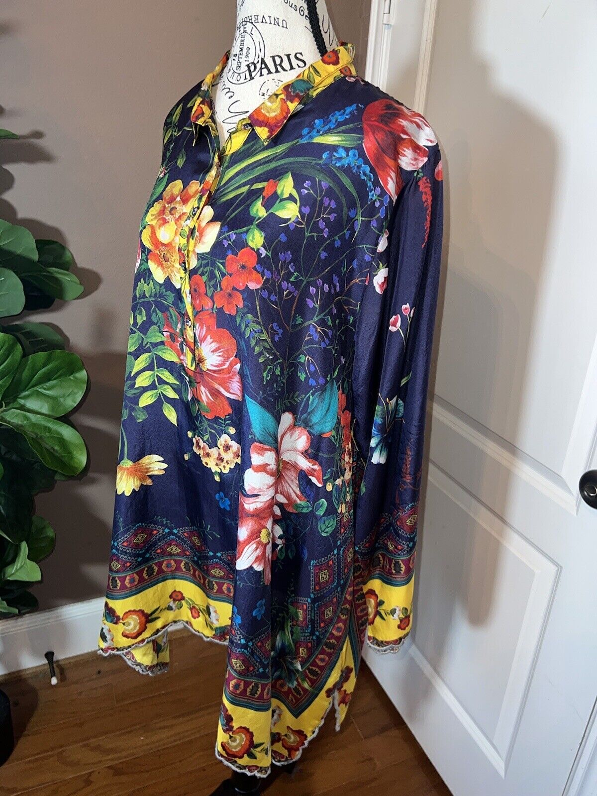 Johnny Was 100% Silk Tunic Top Scalloped Hem Jewel Tone XL 1X 1XL Floral