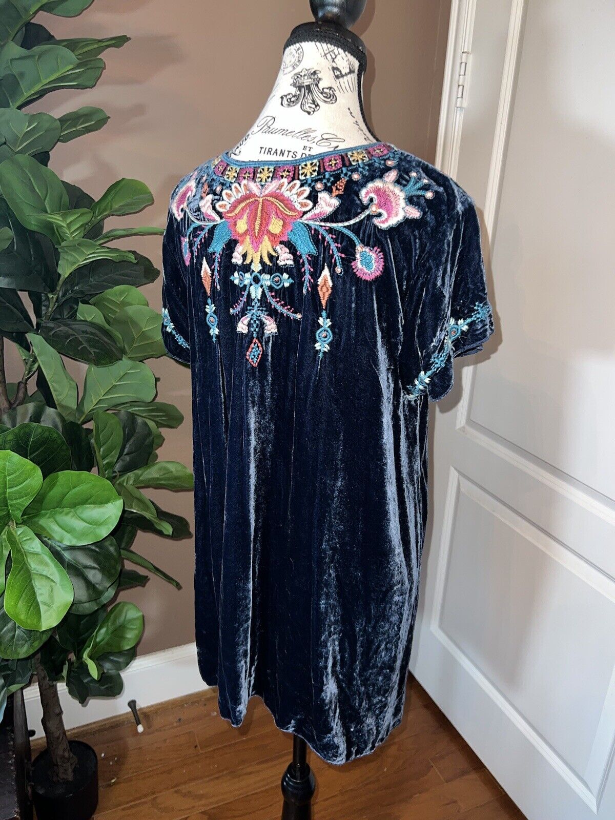 Johnny Was Blue Velvet Heavily Embroidered Tunic Top Mini Dress L Large