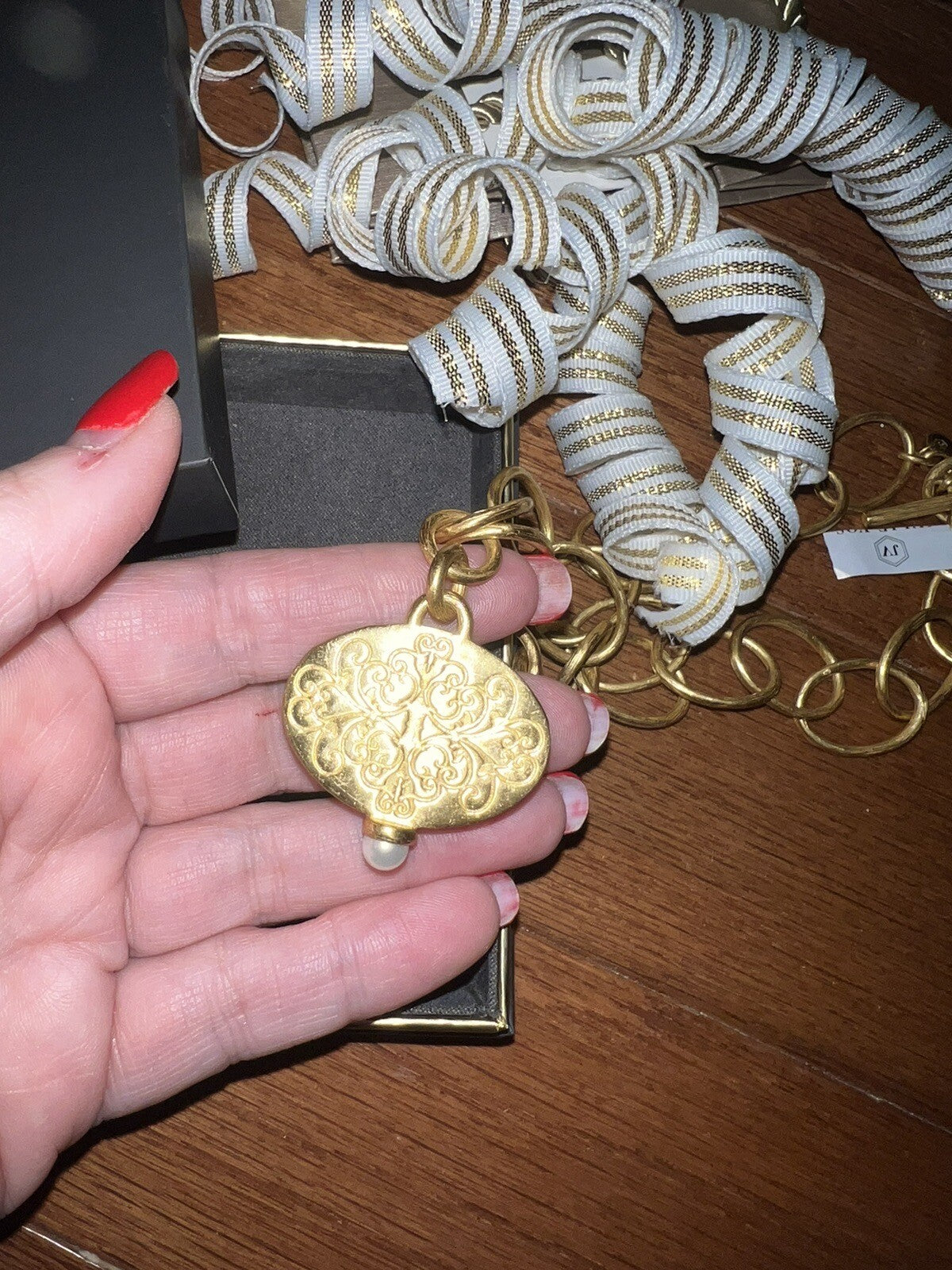 Julie Vos Statement Necklace Iridescent White Pendant 24k Plate Toggle Link Julie Vos