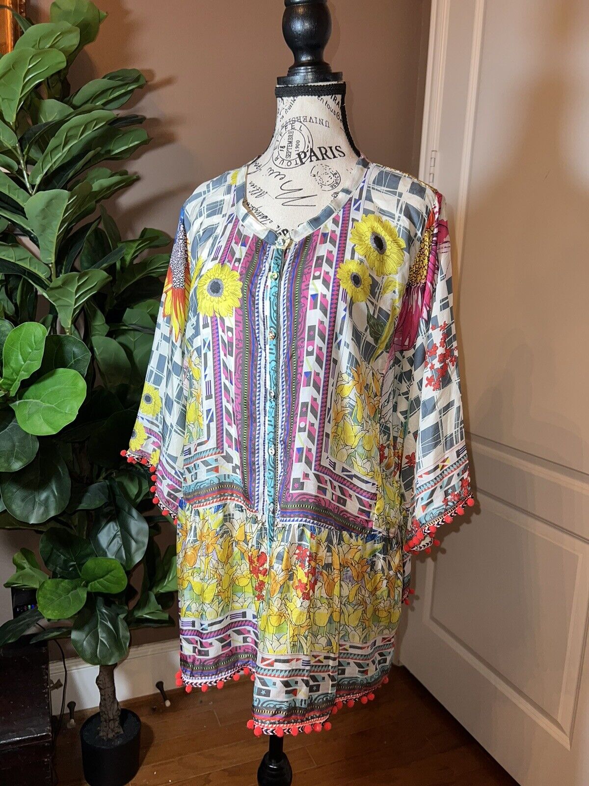 Johnny Was 100% Silk Tunic Top With Puff Ball Trim Sz Petite XL  PXL