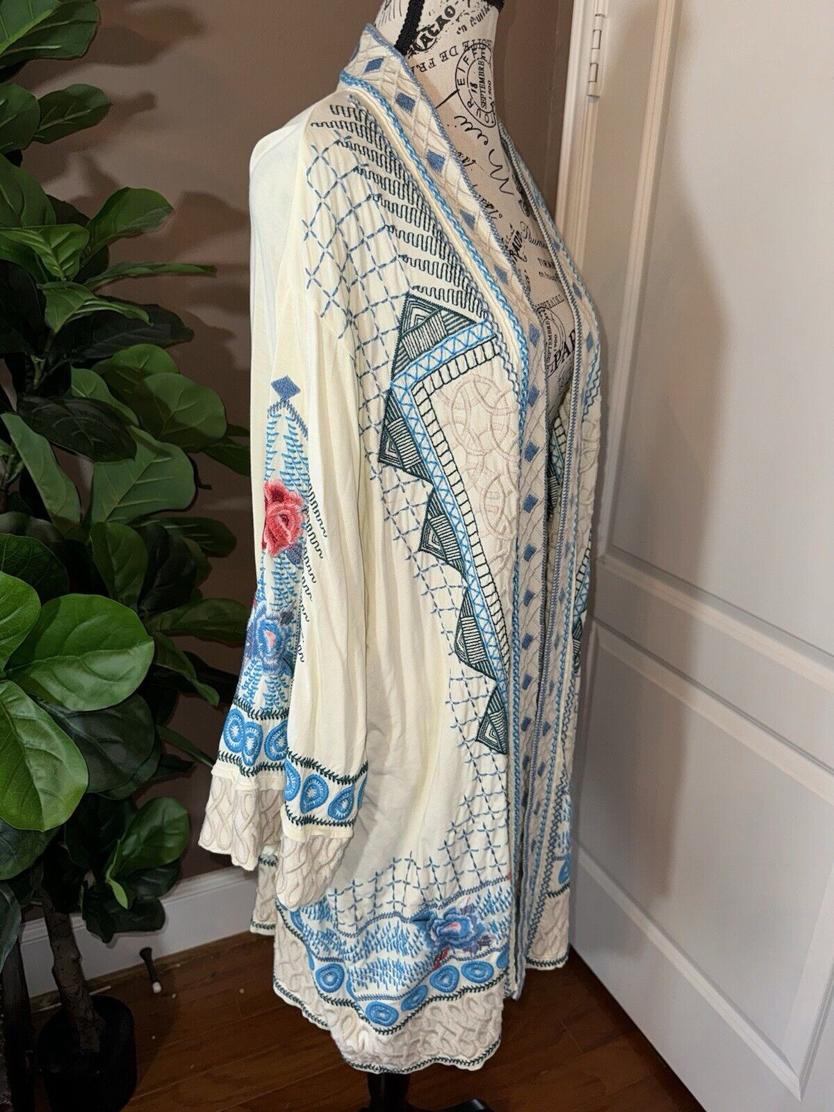 Johnny Was 3X 3XL Cream Kimono Heavily Embroidered Wrap Jacket Cardigan