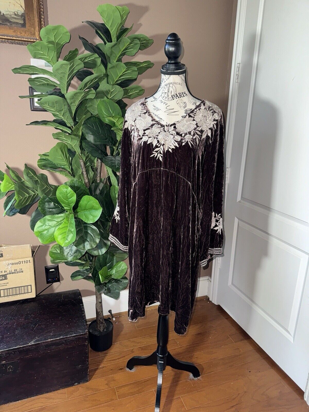 Johnny Was L Brown Velvet & Cream Embroidery Mini Dress Shift Tunic Top BOHO