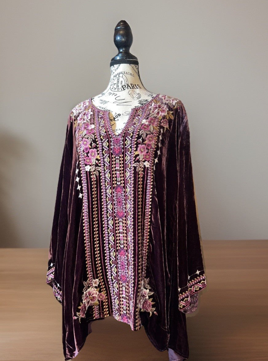 Johnny Was M Medium Purple Velvet Heavily Embroidered Tunic Top Kimono Sleeves Johnny Was