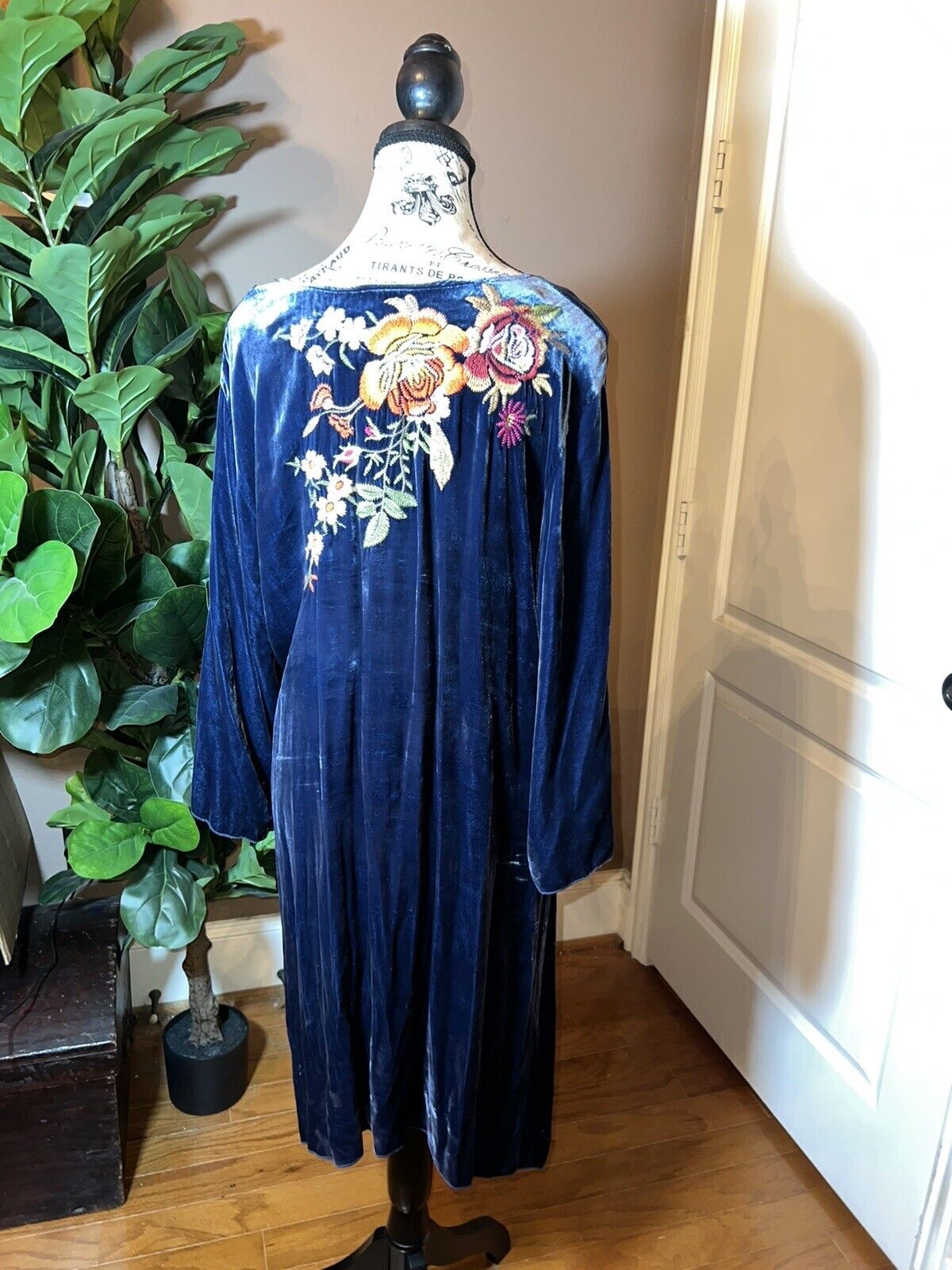 Johnny Was Floral Embroidered Blue Velvet Tunic Top Mini Dress Peacock XL NWO