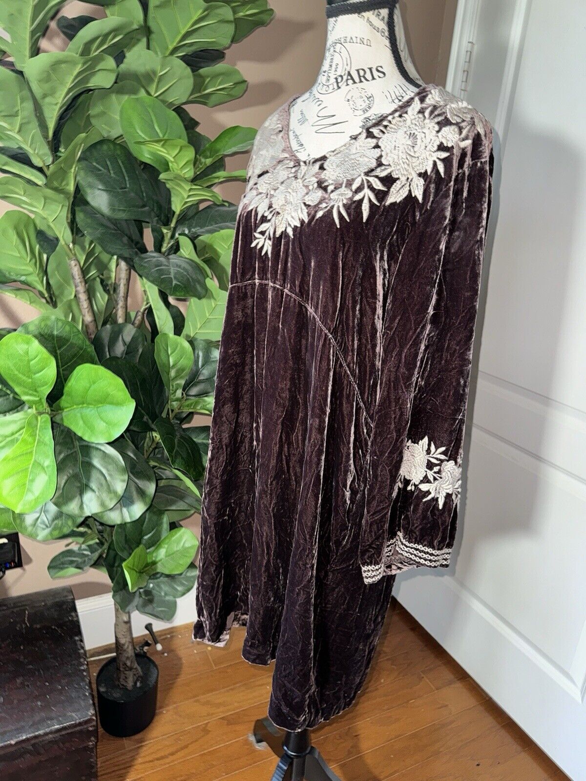 Johnny Was L Brown Velvet & Cream Embroidery Mini Dress Shift Tunic Top BOHO