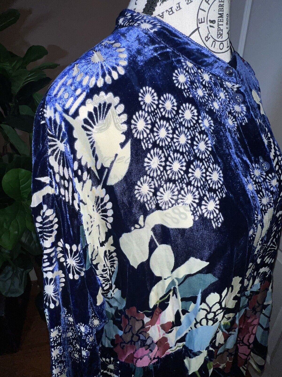 Johnny Was L Large Blue Velvet Burnout & Silk  Peplum Tunic Top  Kimono