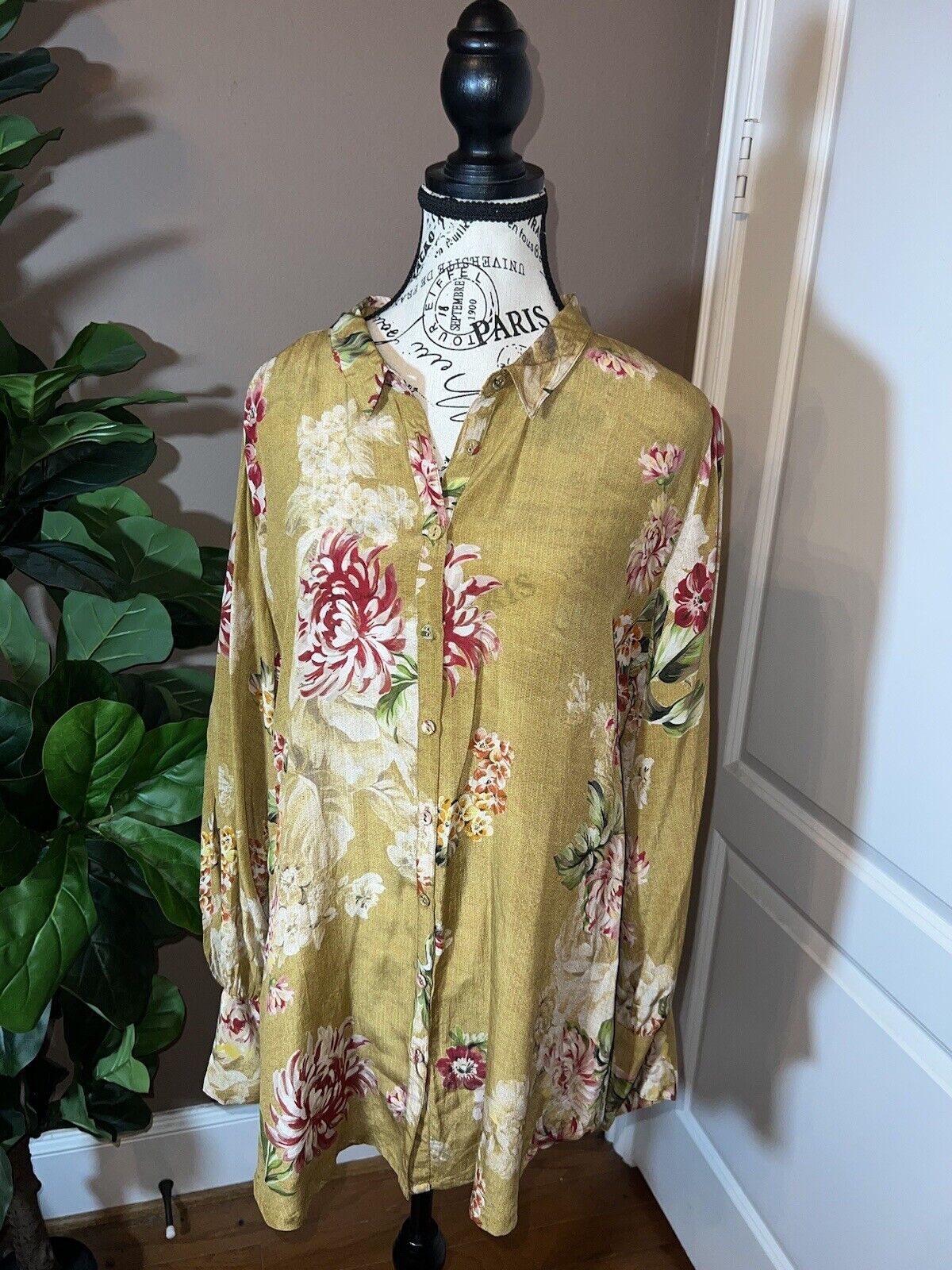 Johnny Was 100% Silk Harvest Gold Floral Button Up Blouse Top L Large