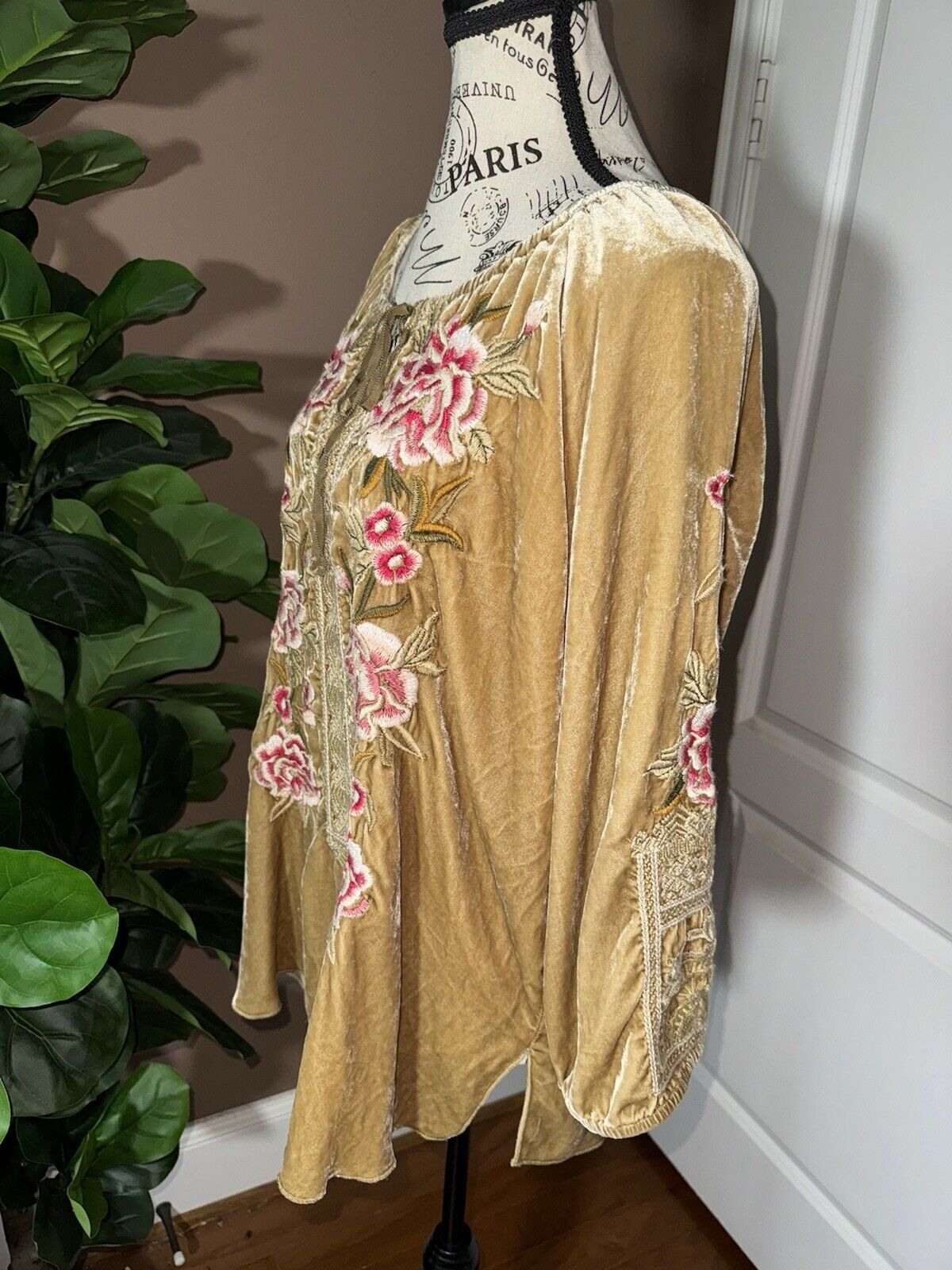 Johnny Was Harvest Gold Sz L Large Velvet Rose Embroidered Tunic Peasant Top