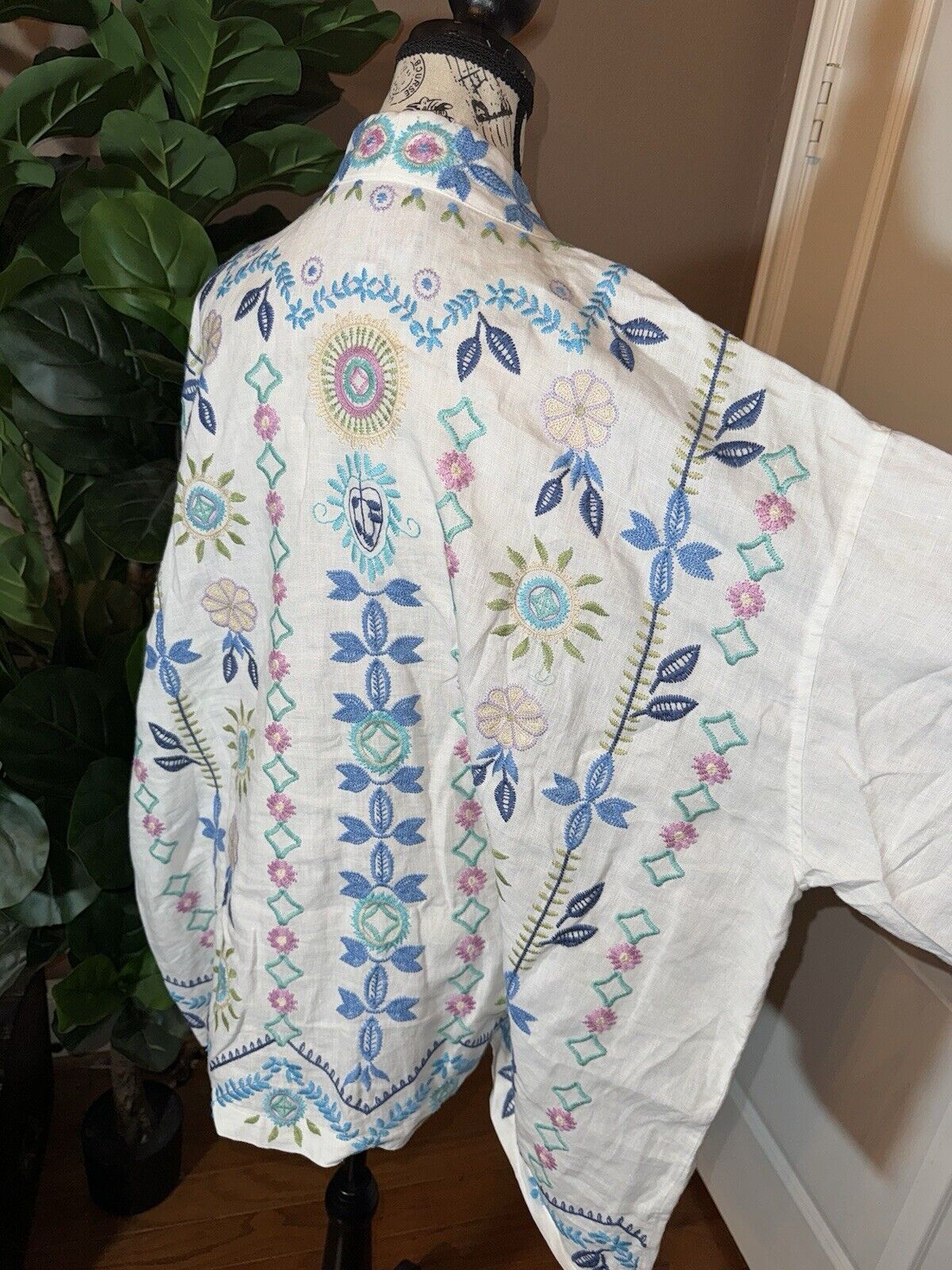 Johnny Was 3X White Linen Kimono Embroidered Blue & Pink Wrap Jacket