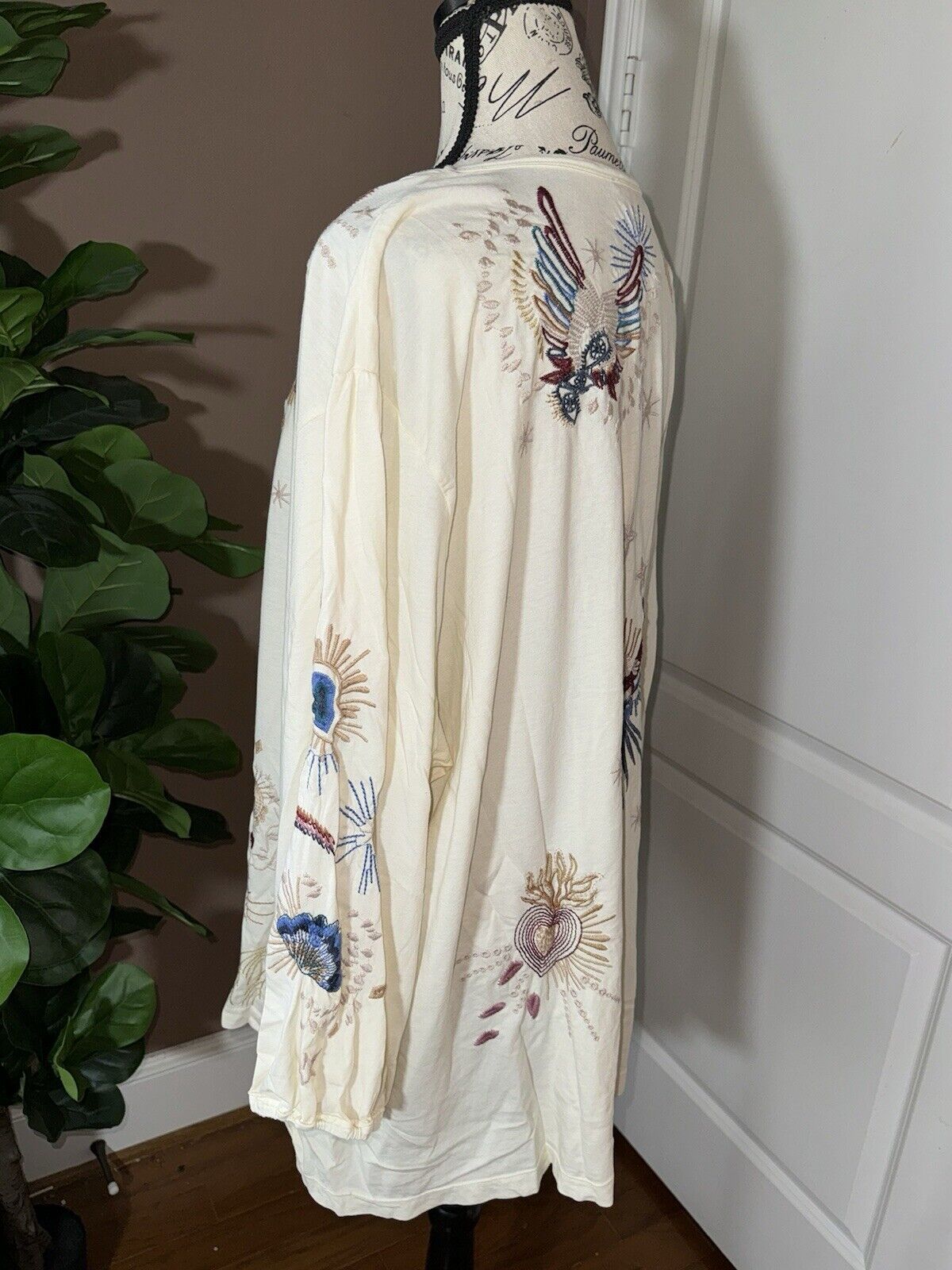 Johnny Was 3x Cream Peasant Tunic Top Cute Embroidery Kimono Sleeves