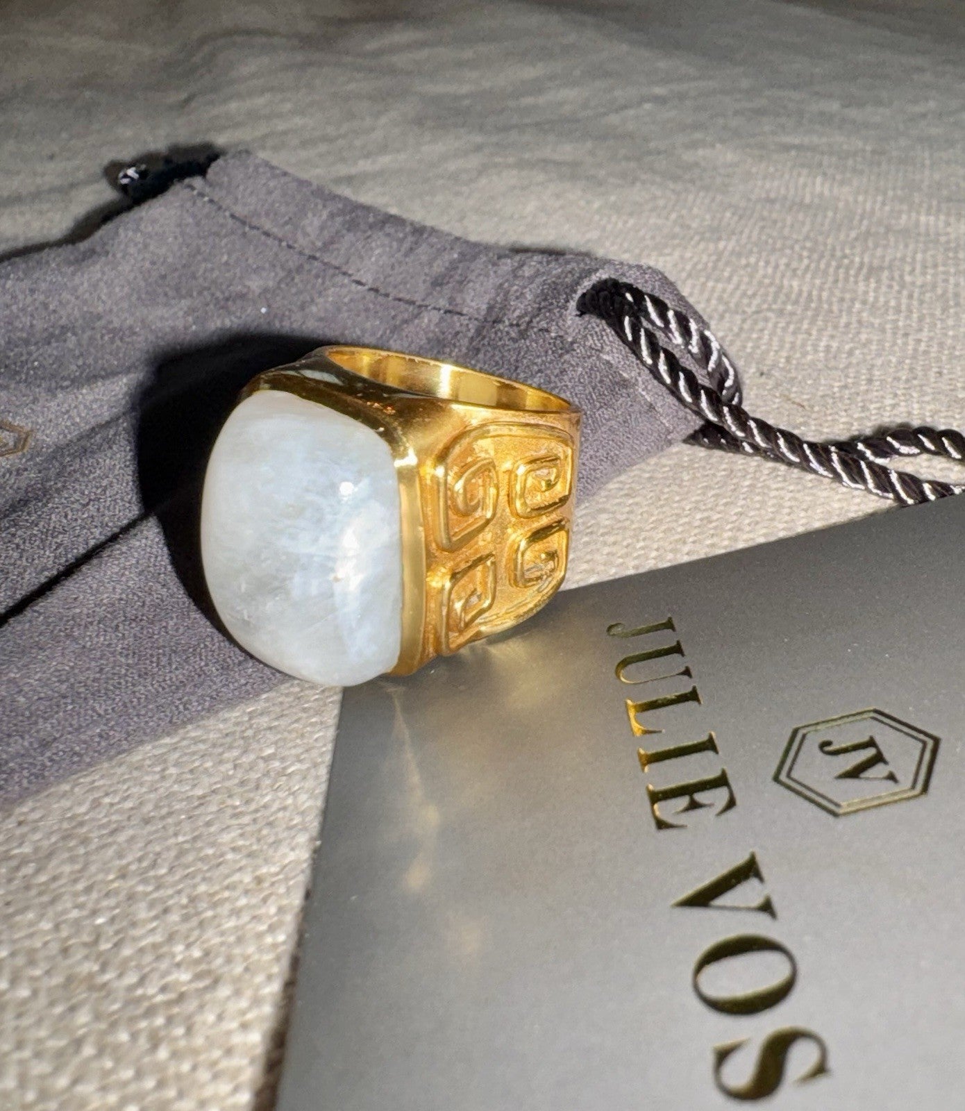 Julie Vos Sz 8 Creamy White Moonstone Statement Ring 24K Plated Looks Unworn Julie Vos