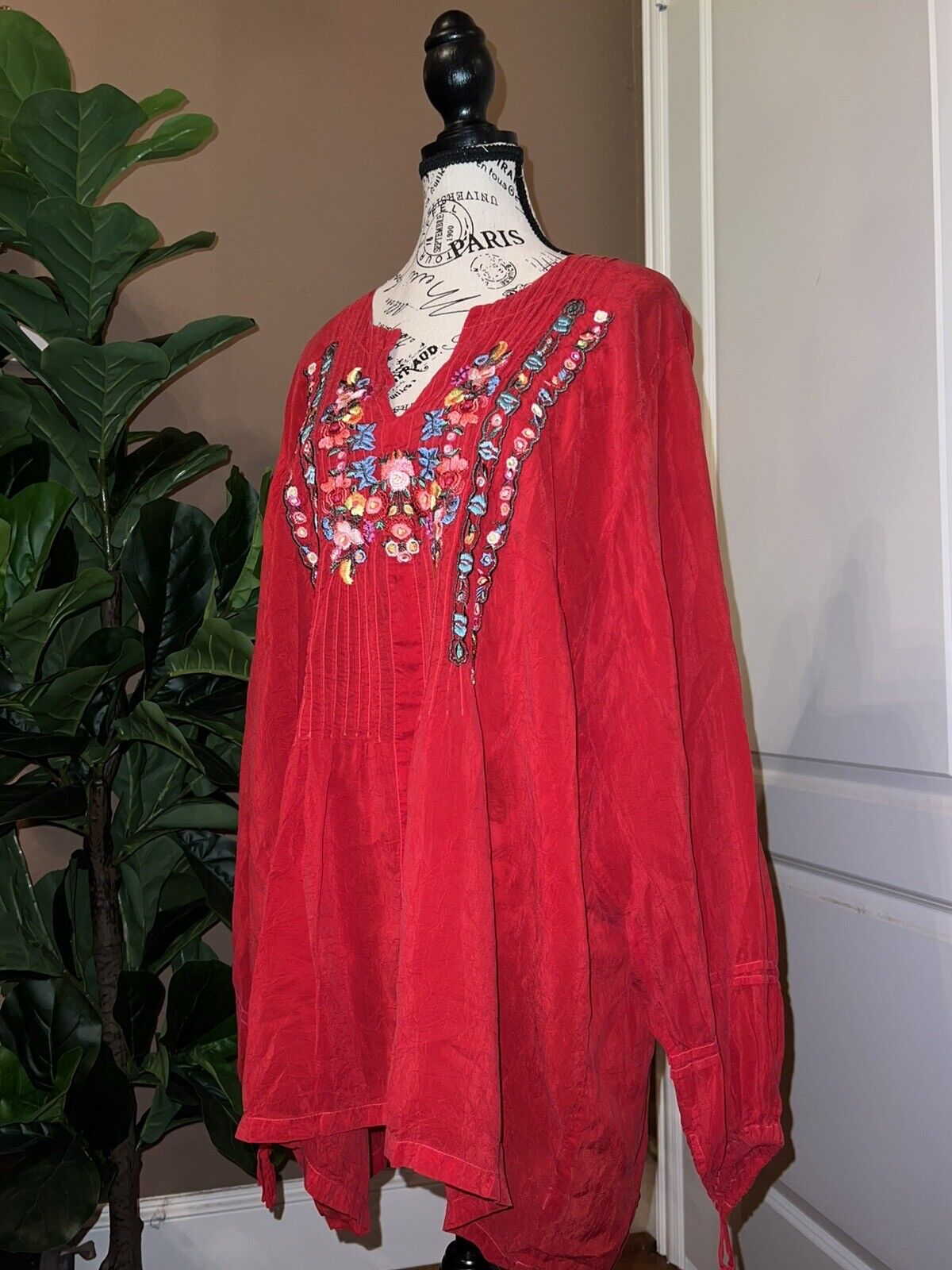 Johnny Was 1X 1XL Peasant Top Red Silky Handkerchief Hem Embroidered Tunic