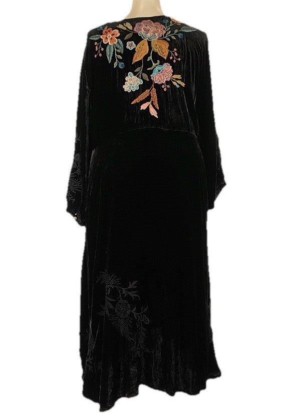 Johnny Was 3X Plus Black Velvet Maxi Dress Floral Embroidery $528 Retail Johnny Was
