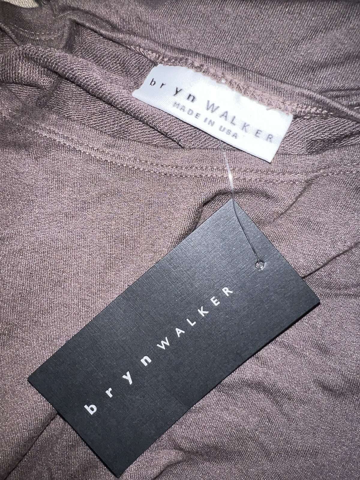 7047998