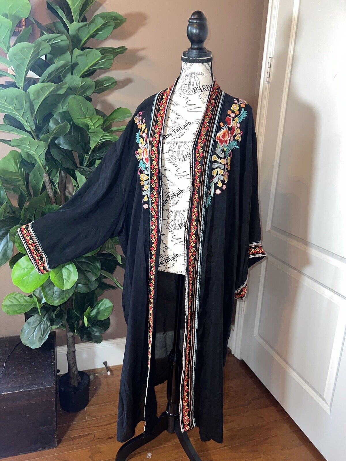 Johnny Was XL 1X Long Kimono Duster Black Pockets Embroidered Wrap Jacket