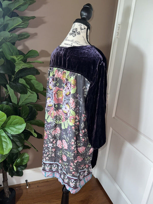 Johnny Was Sz XL Purple Velvet & 100% Silk Back Panel Tunic Top Floral