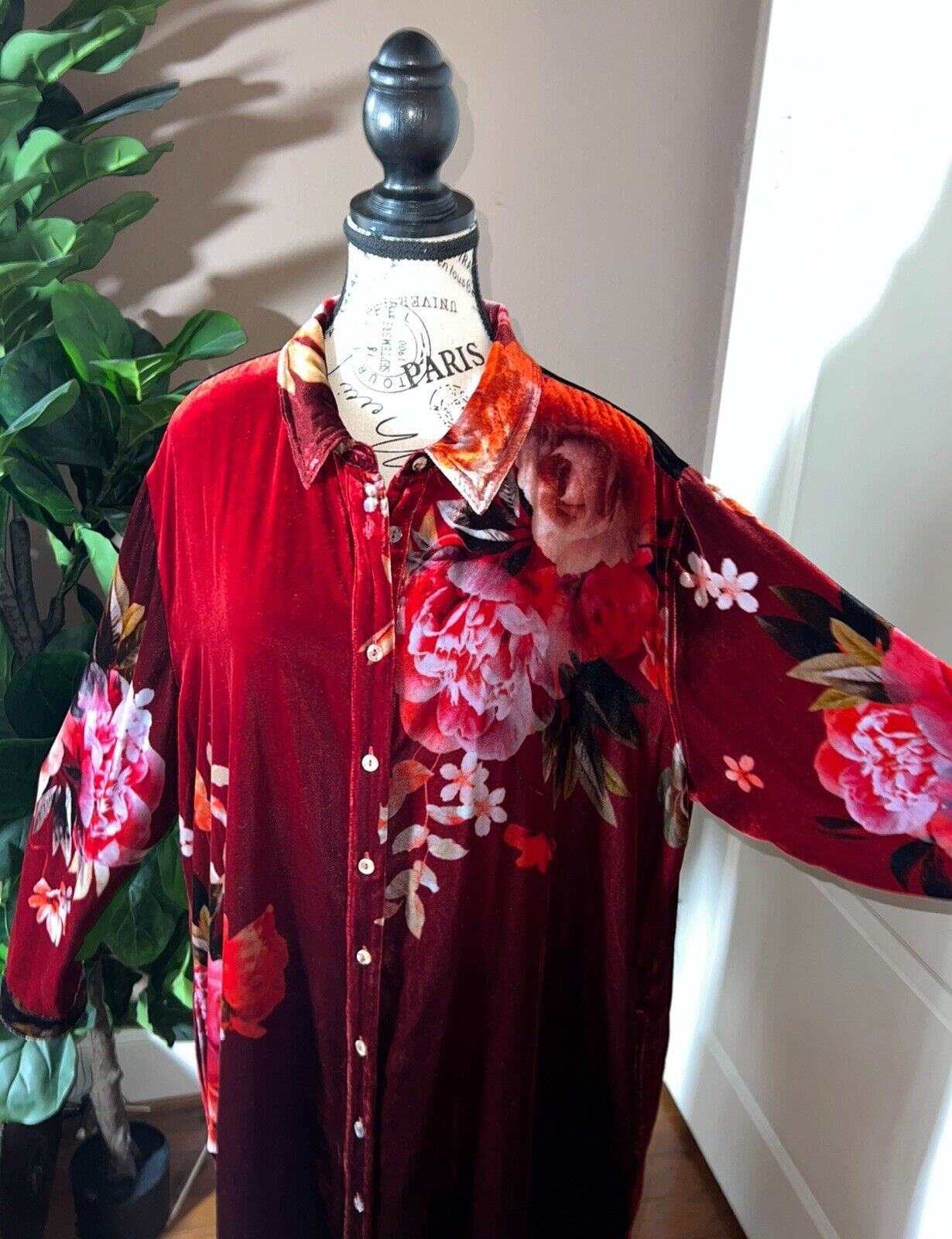 Johnny Was XL Long Velvet Kimono Button Up Shirt Dress Red & Black