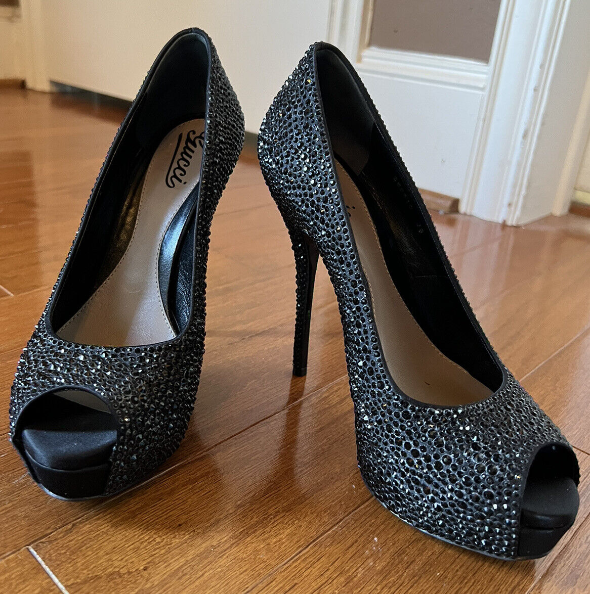 GUCCI Size 9 Black Crystal ETOILE SOFIA Open Toe Heels Pumps Shoes 39 !!!