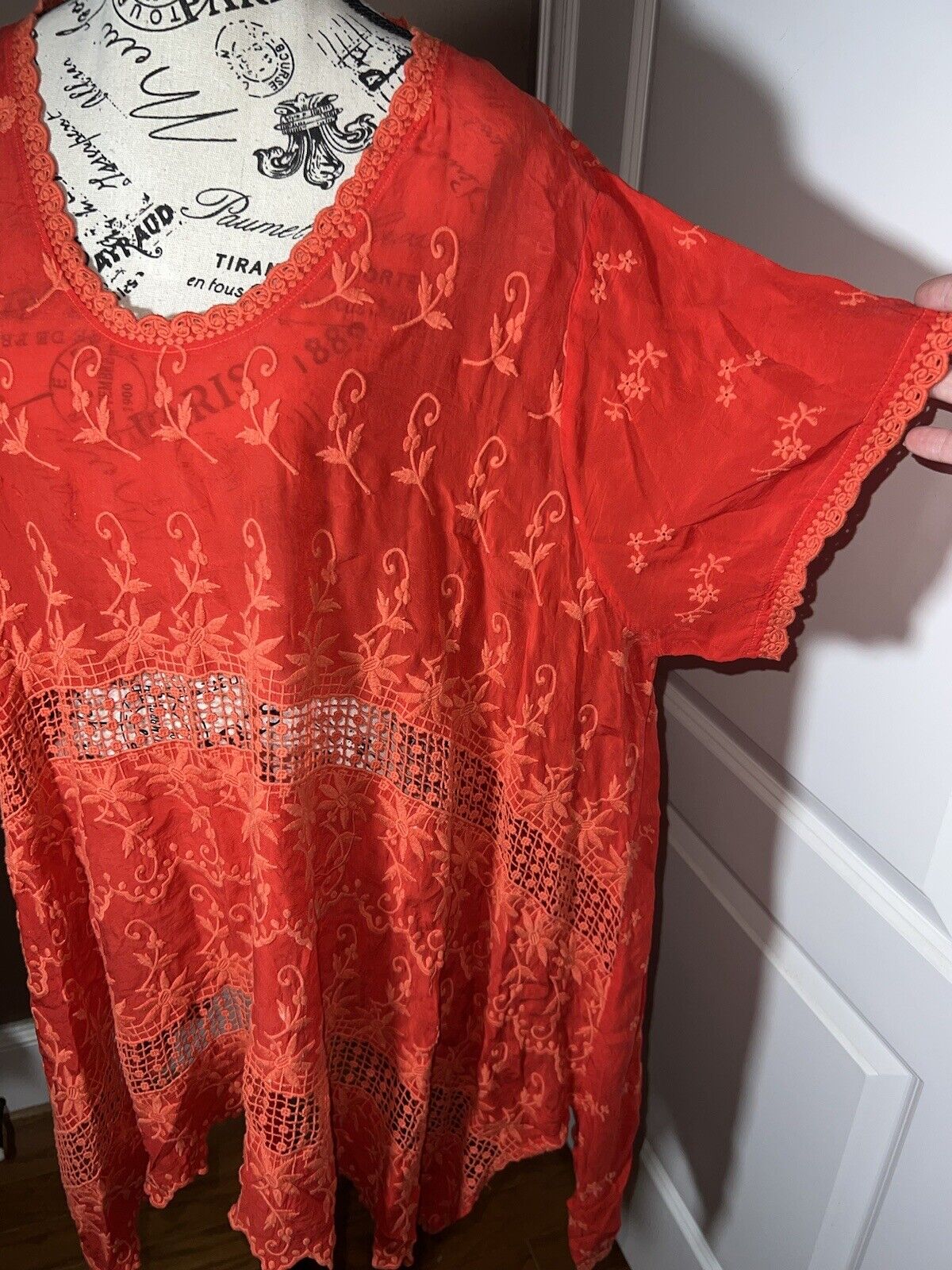 Johnny Was Orangey Red Silky Embroidery & Eyelet Tonal Tunic Kimono Sz 1X 1XL XL