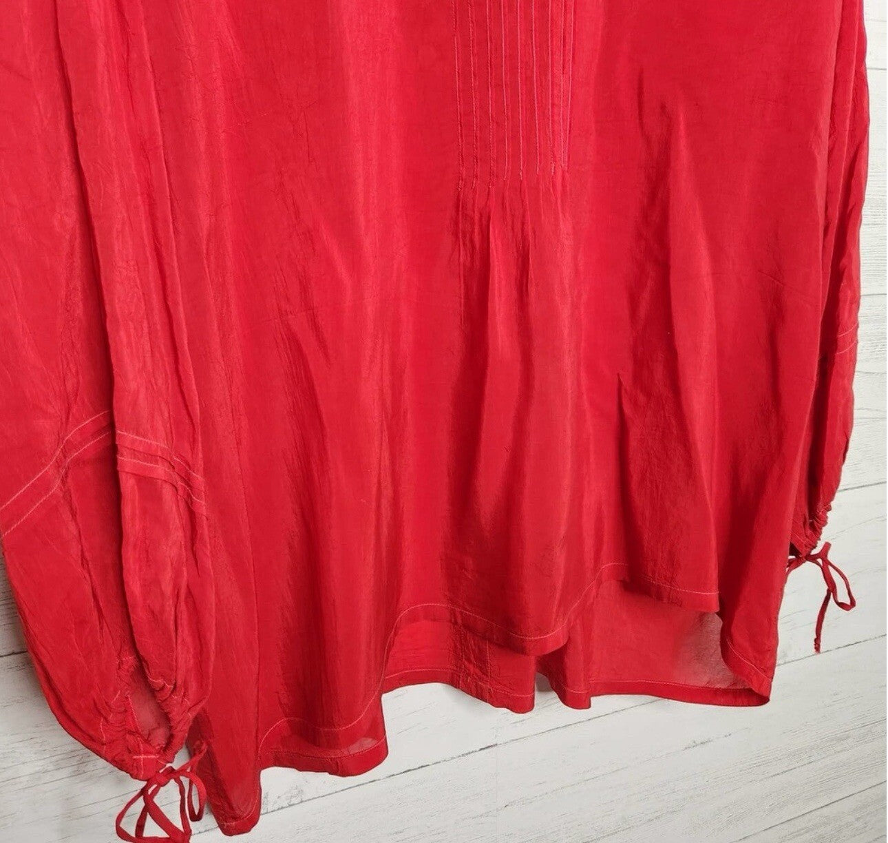 Johnny Was 1X Peasant Top Blouse Red Silky Lightweight Cool Embroidered Tunic Johnny Was
