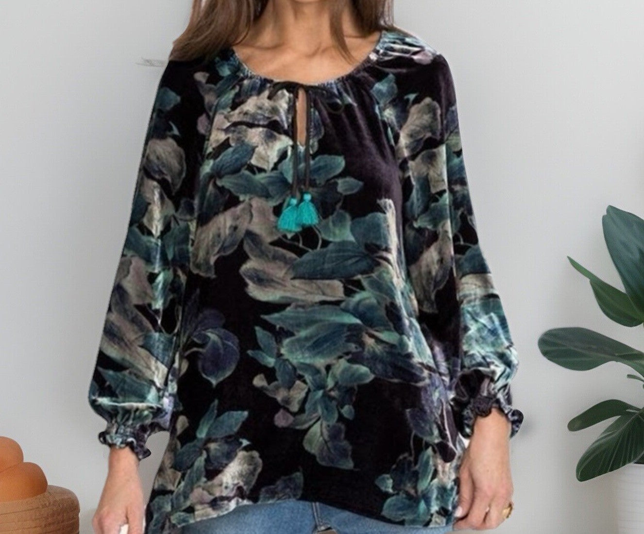 Johnny Was M Medium Blue Velvet Peasant Blouse Shirt Tunic Top BOHO Roses Johnny Was