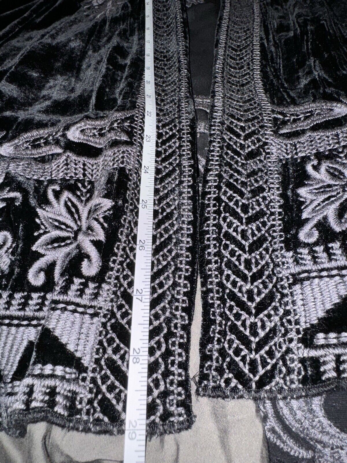 Johnny Was XL 1X 1XL Black Velvet Tonal Embroidery Kimono Handkerchief