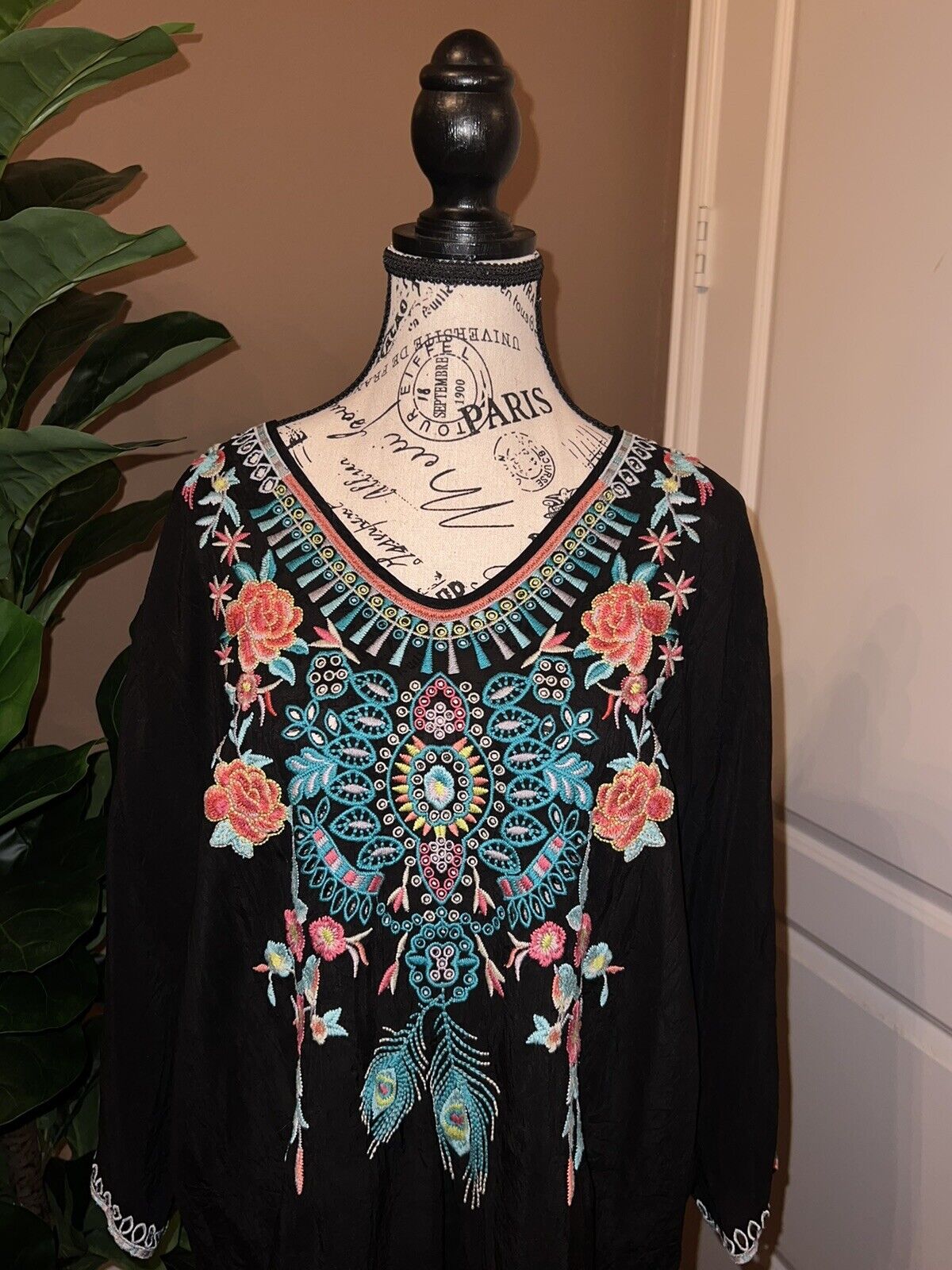 Johnny Was Silky Tunic Top Embroidered Black Sz XL  Kimono Look Blouse