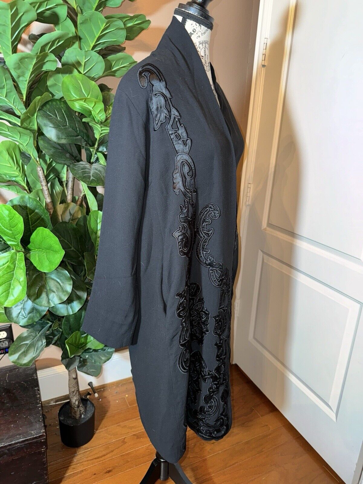 Johnny Was M Black Wool Blend Dressy Coat Silk Lining Jacket Satin Accents