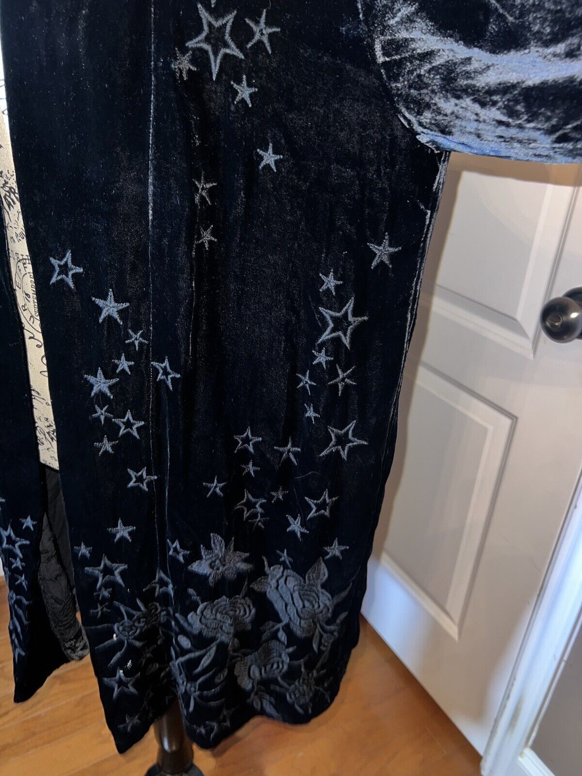 Johnny Was XL Velvet Kimono Celestial Wrap Jacket Black Tone Embroidery Star