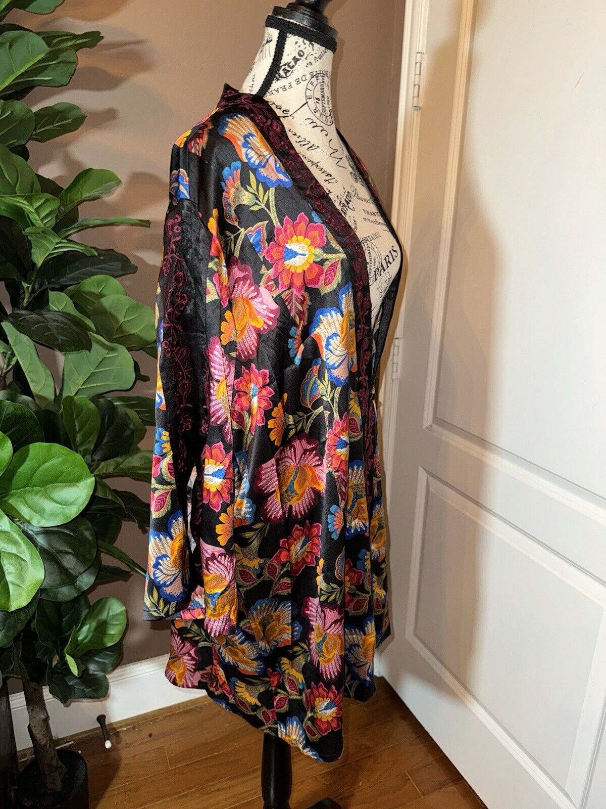 Johnny Was 100% Silk Kimono XL 1X 1XL Embroidered Jewel Tone STUNNING