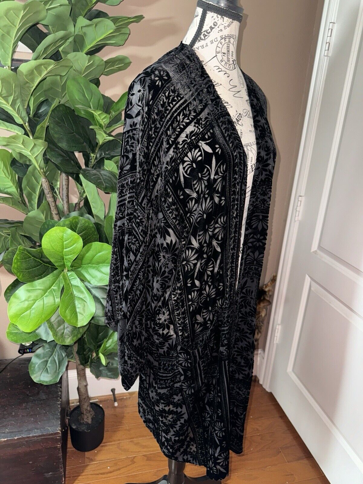 Johnny Was Medium Black Burnout Velvet Long Kimono Duster Wrap Jacket Coat