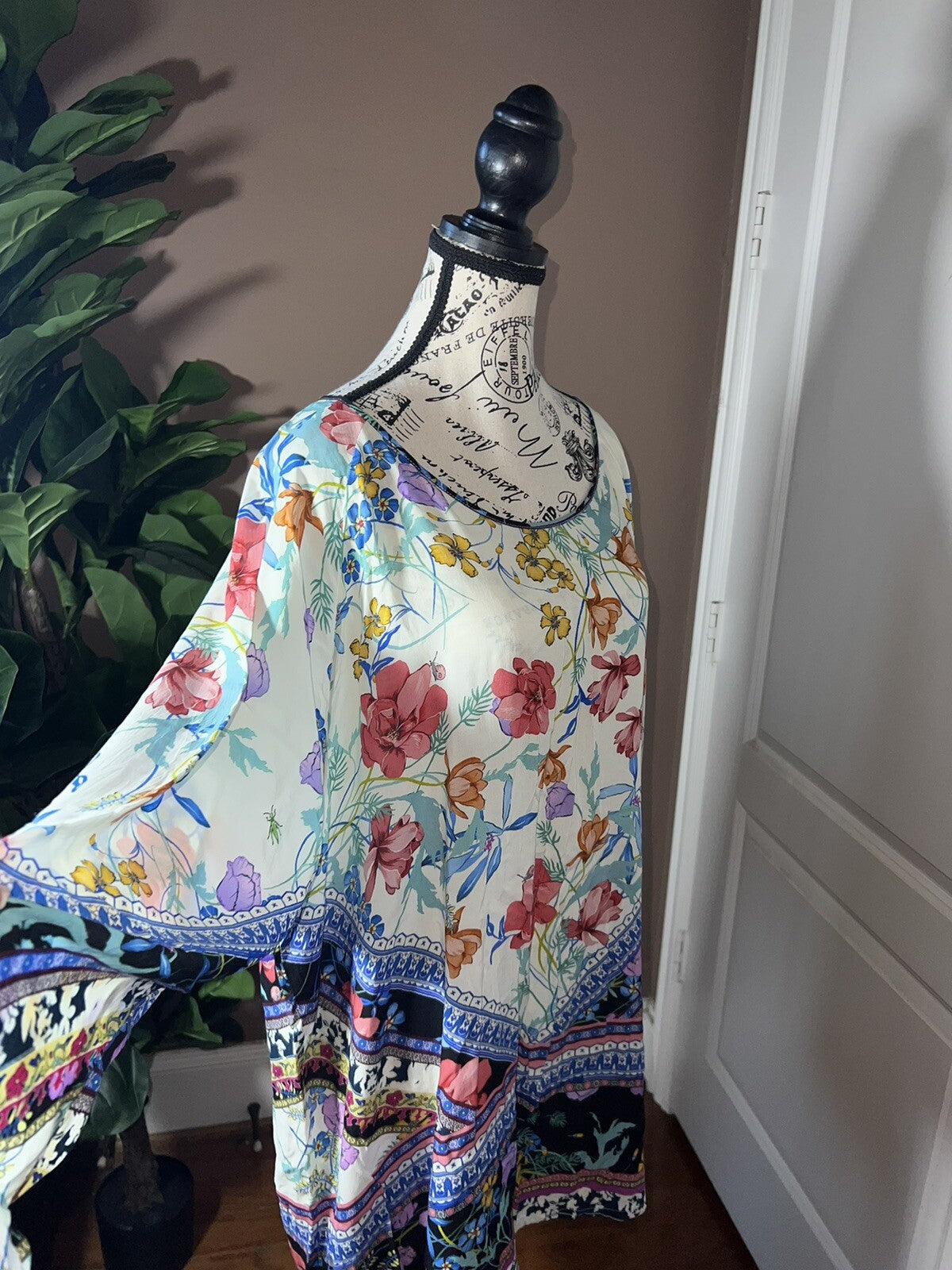 Johnny Was 1X Peasant Blouse Silky Floral Tunic Top Lightweight Cool White BOHO Johnny Was