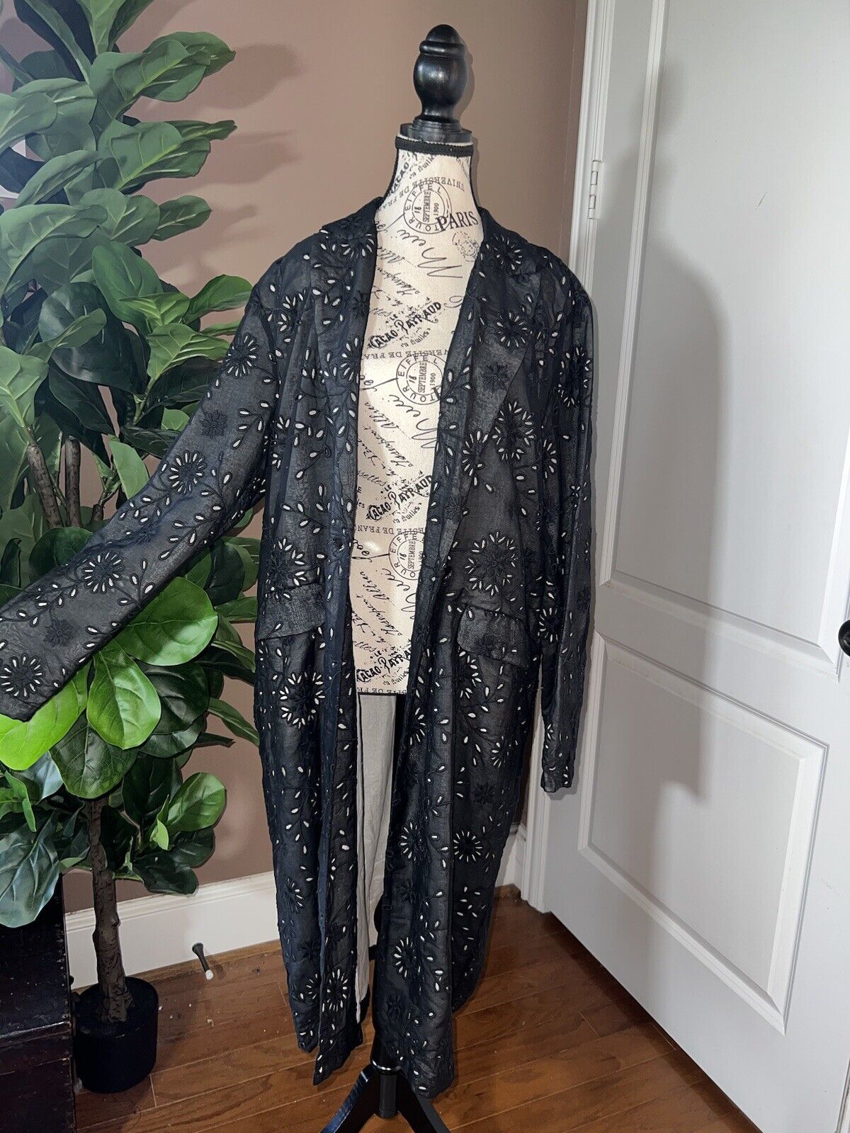 Johnny Was XL 1X Black Eyelet Lace Long Silk Kimono Duster Wrap Coat