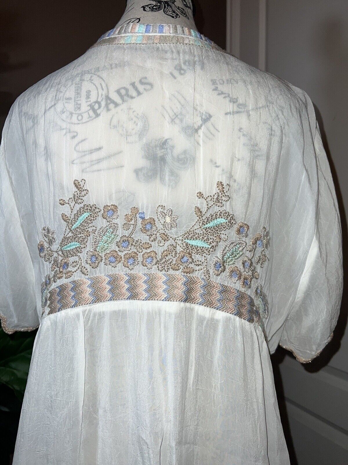 Johnny Was Sz XL Silky Soft White Tunic Top Mini Dress Pastel & Gold Embroidery