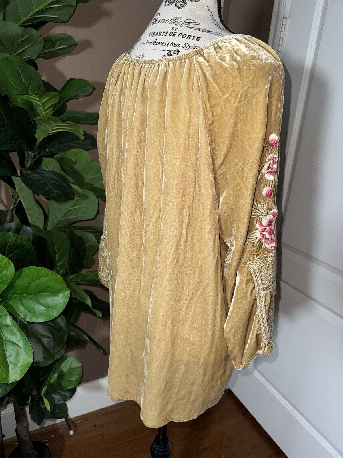 Johnny Was Harvest Gold Sz L Large Velvet Rose Embroidered Tunic Peasant Top