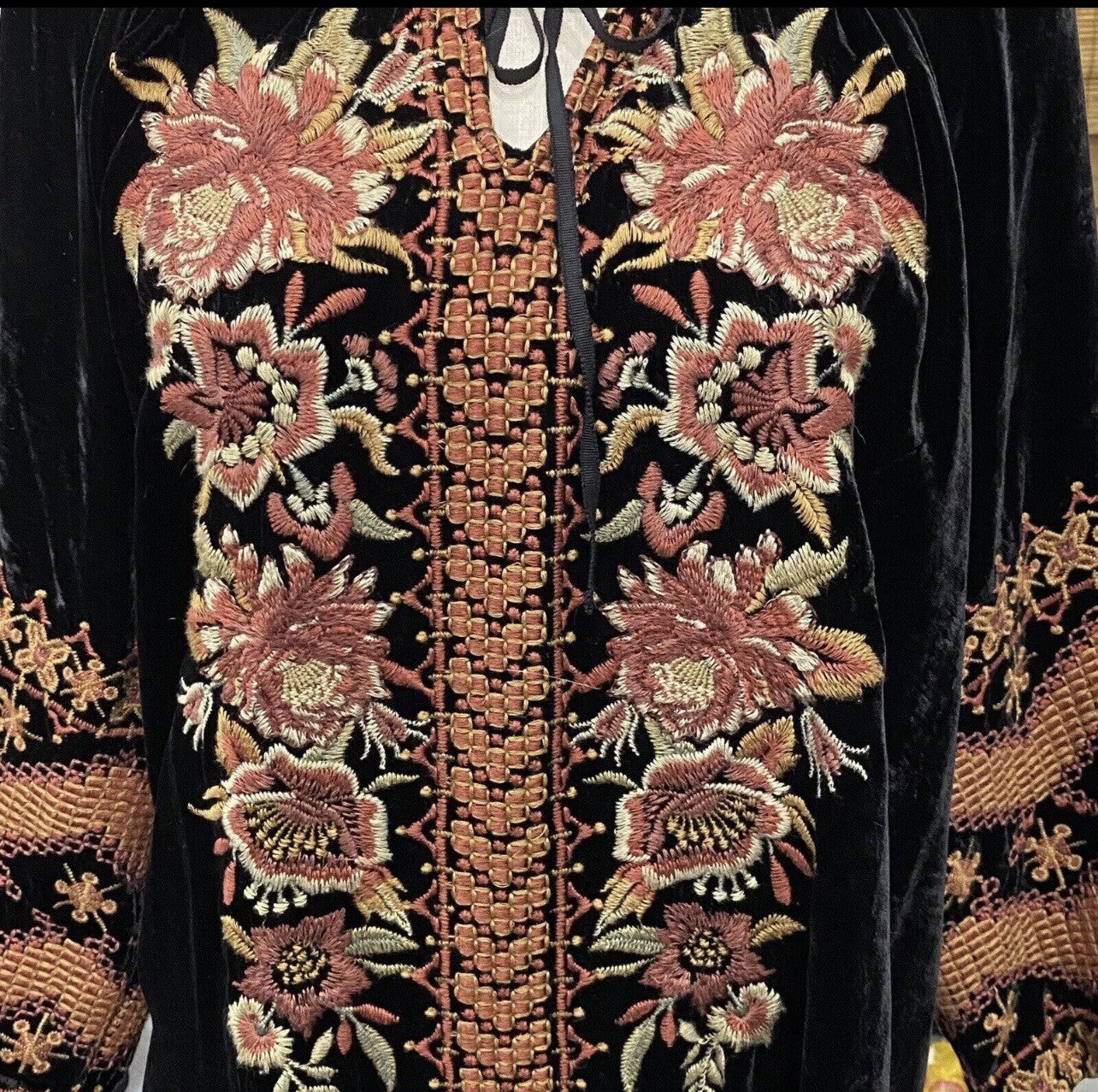 Johnny Was Sz L Large Heavily Embroidered Black Velvet Peasant Top Blouse Johnny Was