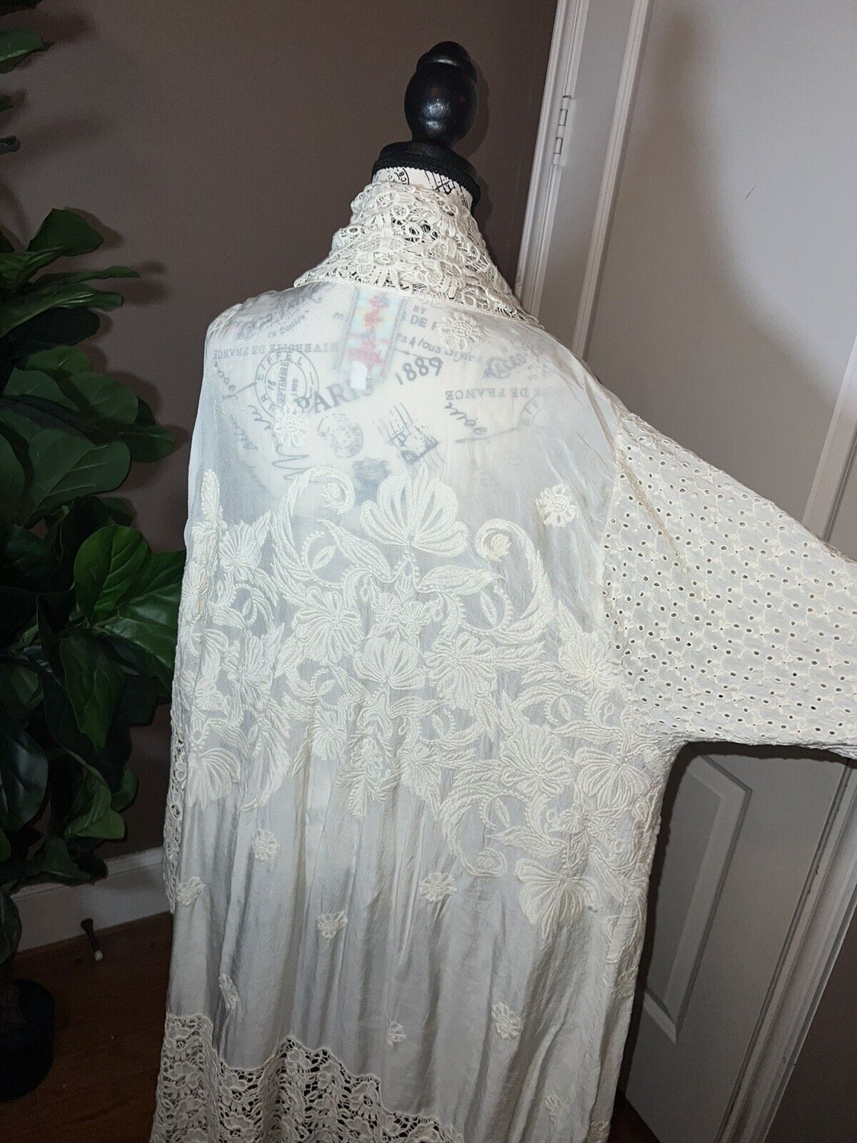 Johnny Was Ivory Silky Embroidery & Lace Kimono Beach Wedding Wrap XL OVERSIZED