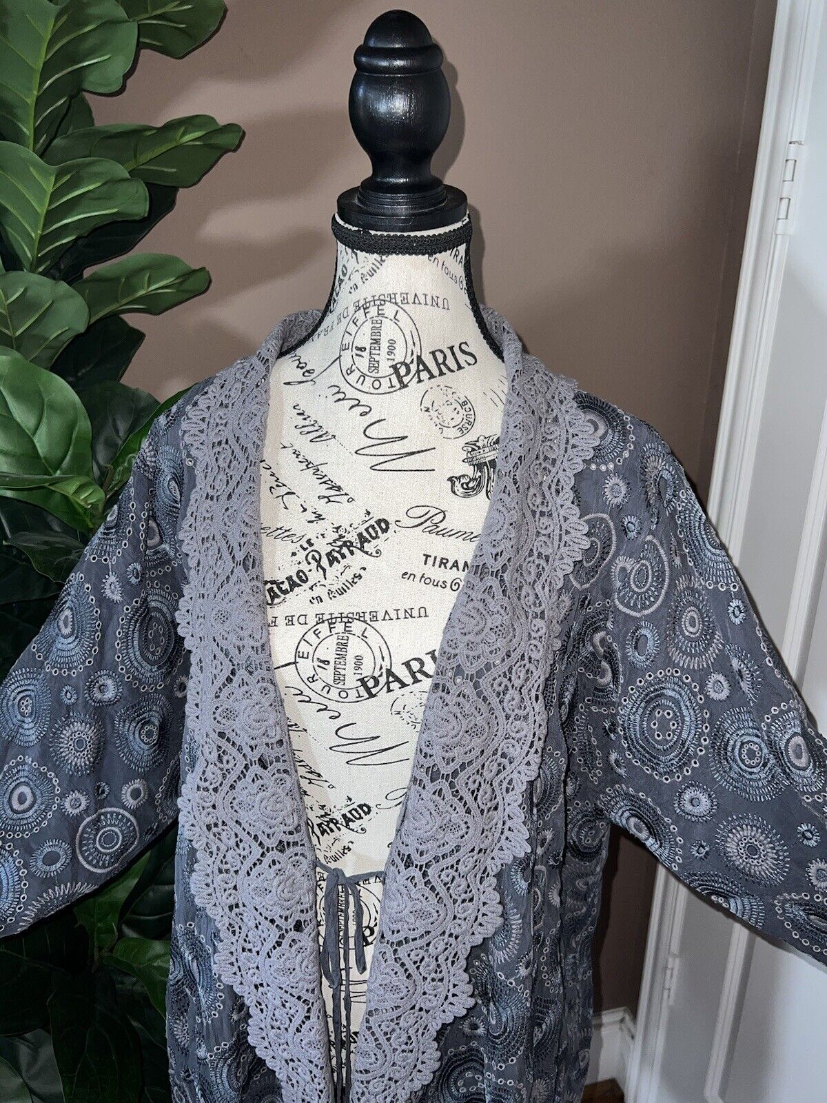 Johnny Was Sz XXL 2X Grey Kimono Duster Embroidered Wrap Eyelet Lace