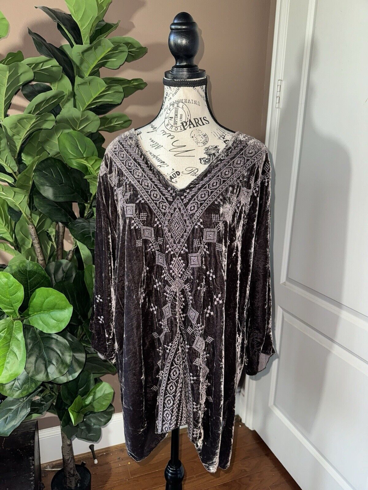 Johnny Was XL 1X Brown Velvet Tonal Embroidery Tunic Top Mini Shift Dress Kimono