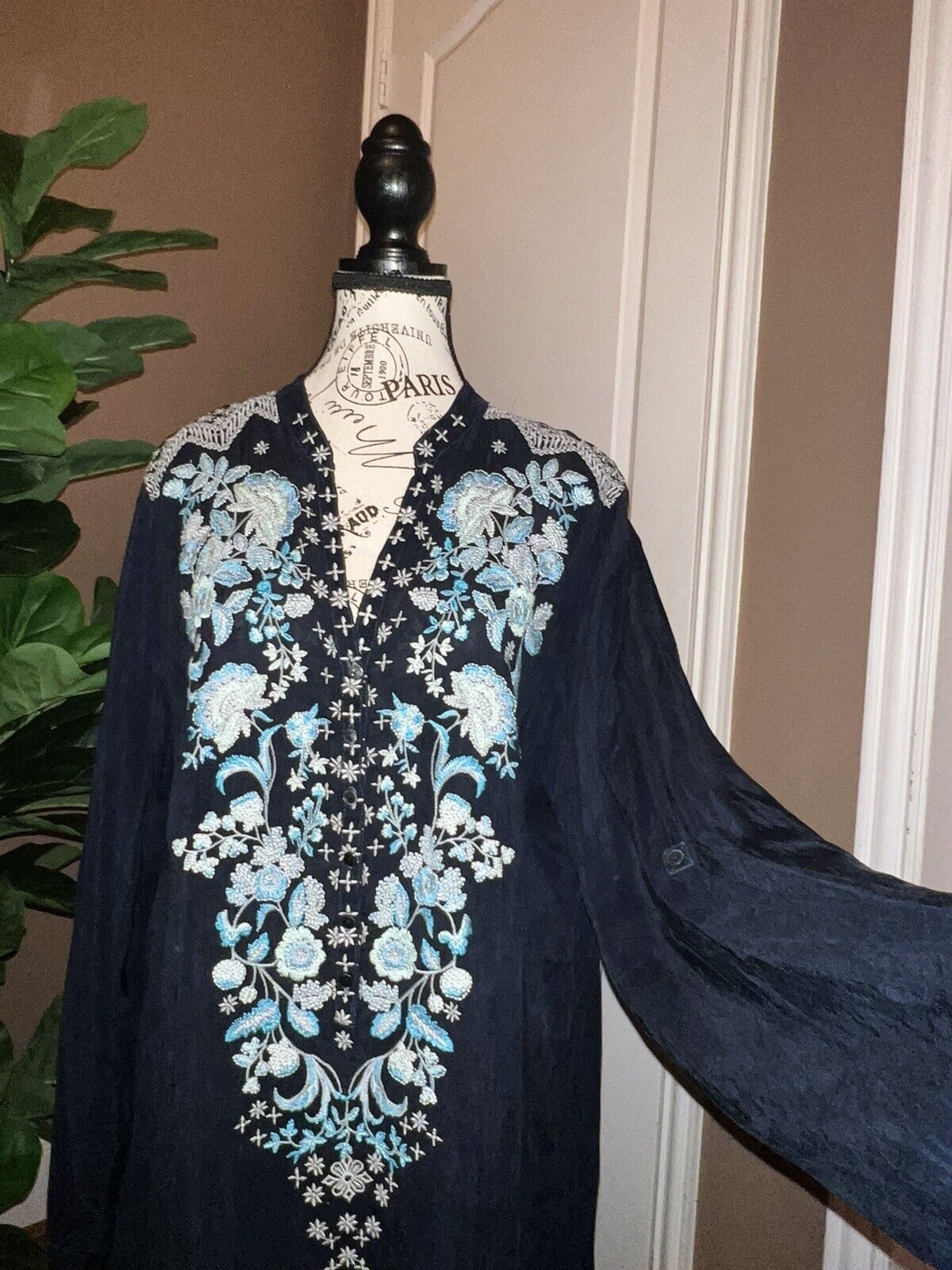 Johnny Was Silky Blue Embroidered Tunic Top Mini Dress Roll Up Sleeves Sz XL