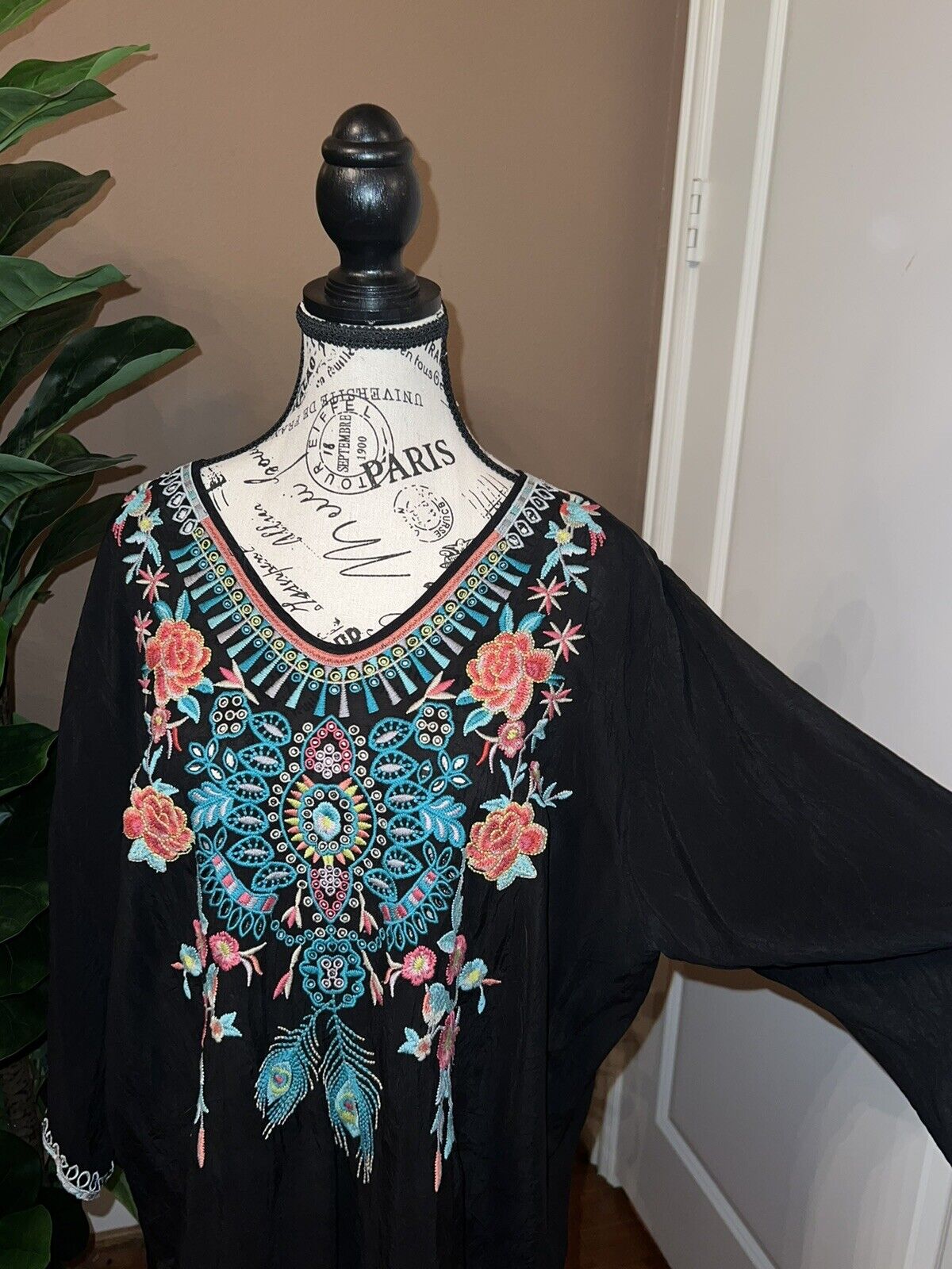 Johnny Was Silky Tunic Top Embroidered Black Sz XL  Kimono Look Blouse