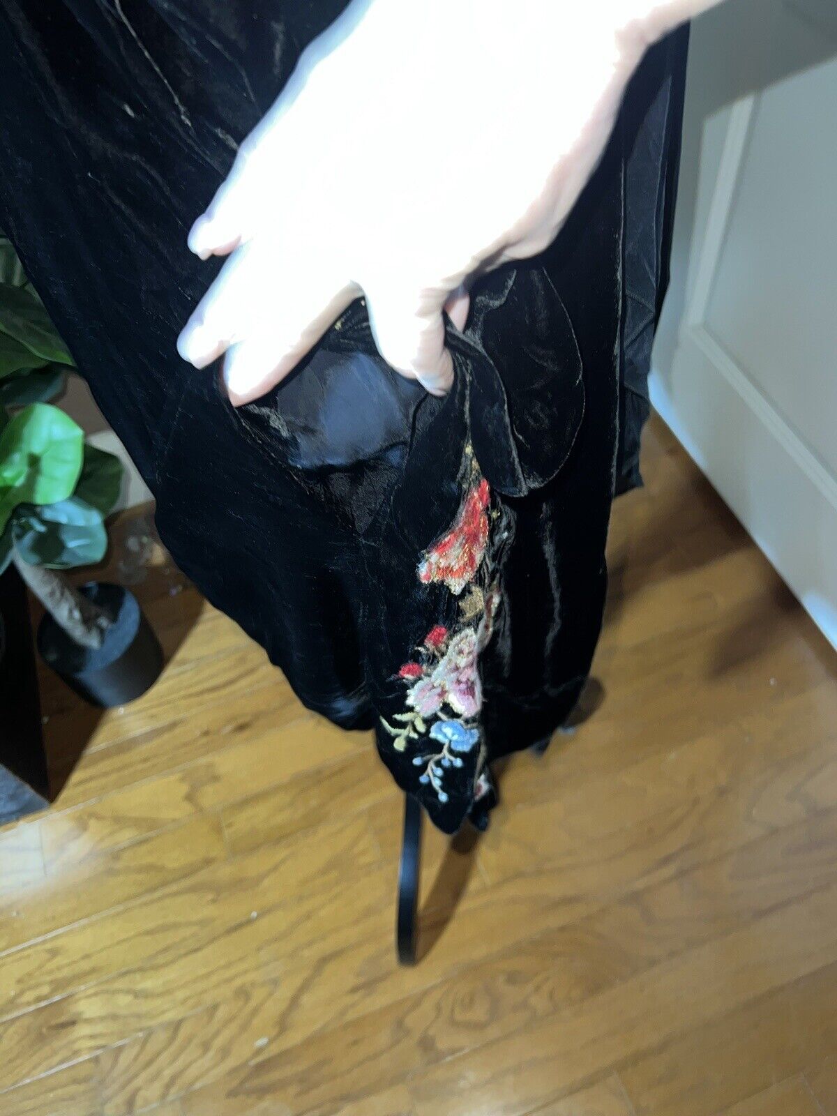 Johnny Was Black Embroidered Velvet & Silk Long Kimono Wrap Large Floral