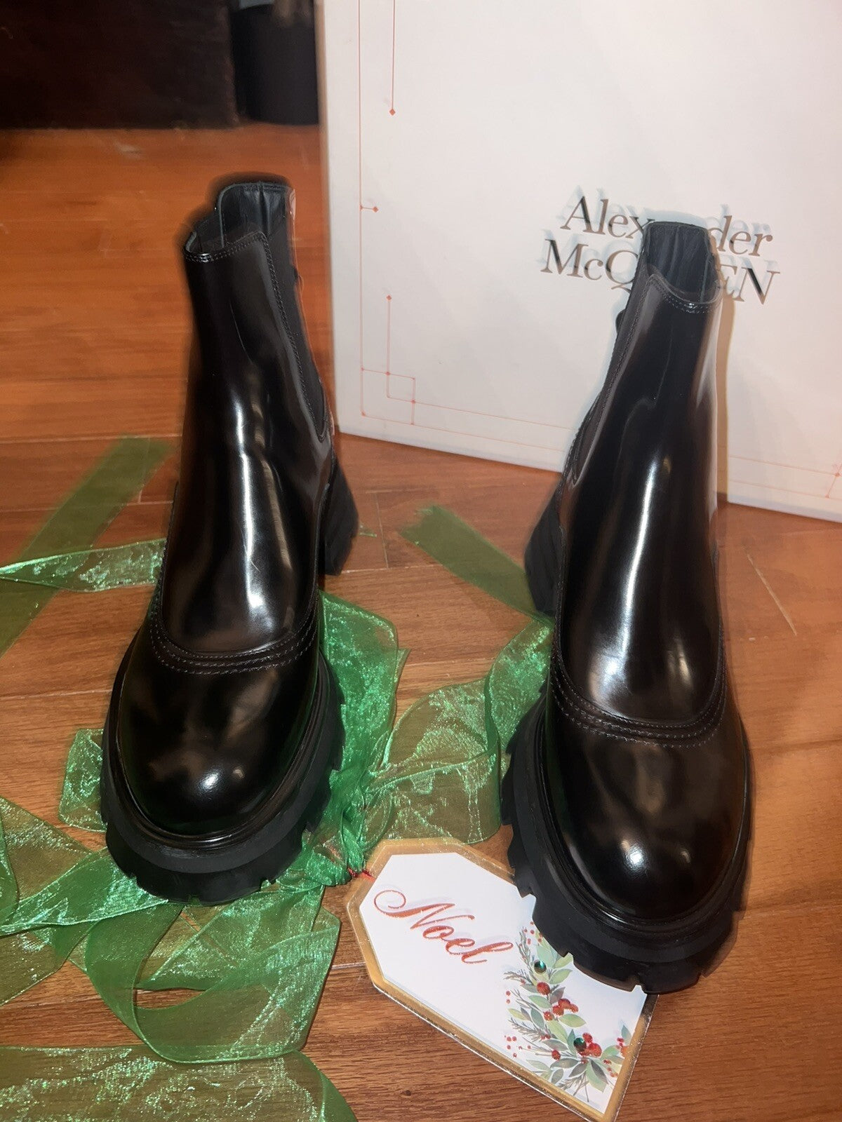 In Box ALEXANDER MCQUEEN Wander Leather Chelsea Boots 10 Black Neiman Marcus Alexander McQueen