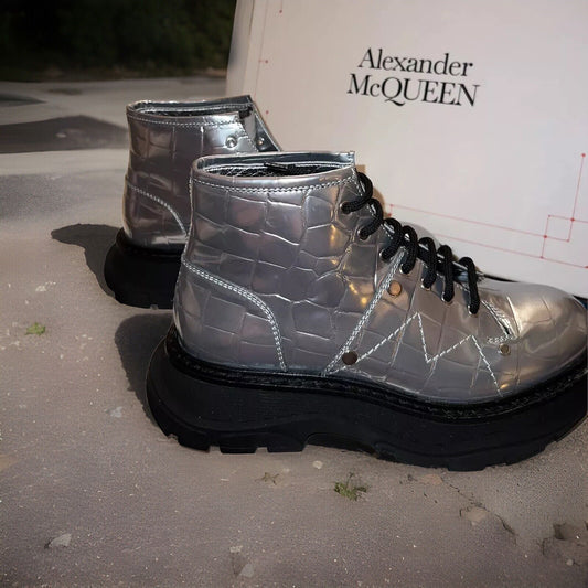 Alexander McQueen Patent Animal Print Combat Boots Silver 39.5 $1050 Retail Alexander McQueen