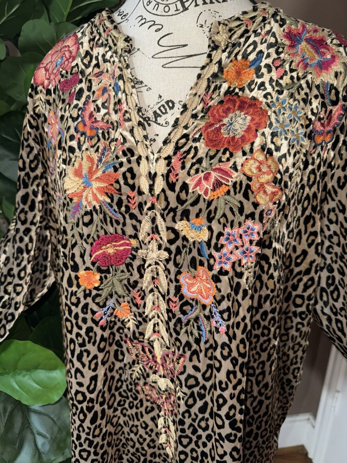 Johnny Was XL 1X Velvet Animal Leopard Print Floral Peasant Top Tunic