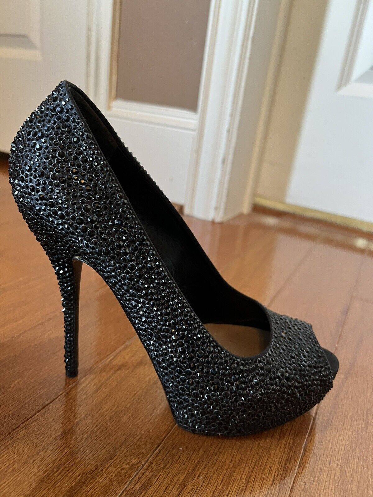 GUCCI Size 9 Black Crystal ETOILE SOFIA Open Toe Heels Pumps Shoes 39 !!!