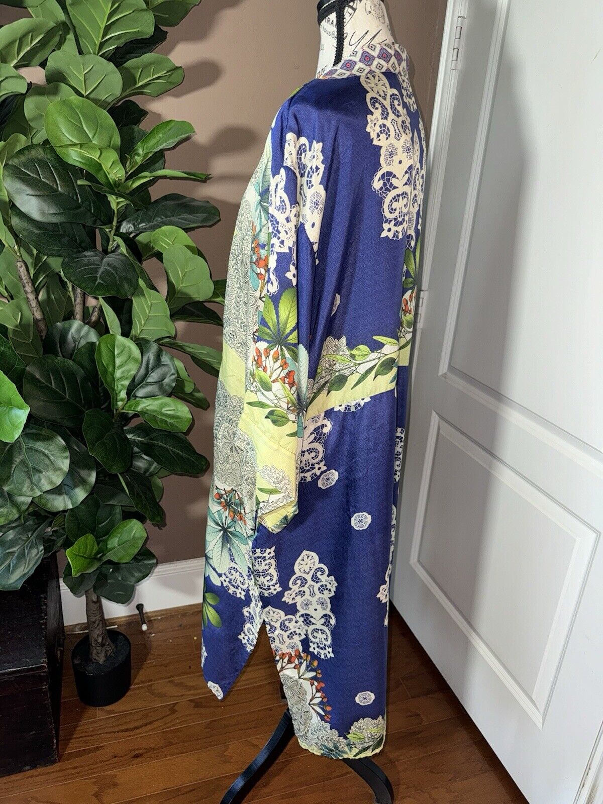 Johnny Was L Large 100% Silk Long Kimono Wrap Floral Duster Wrap Robe