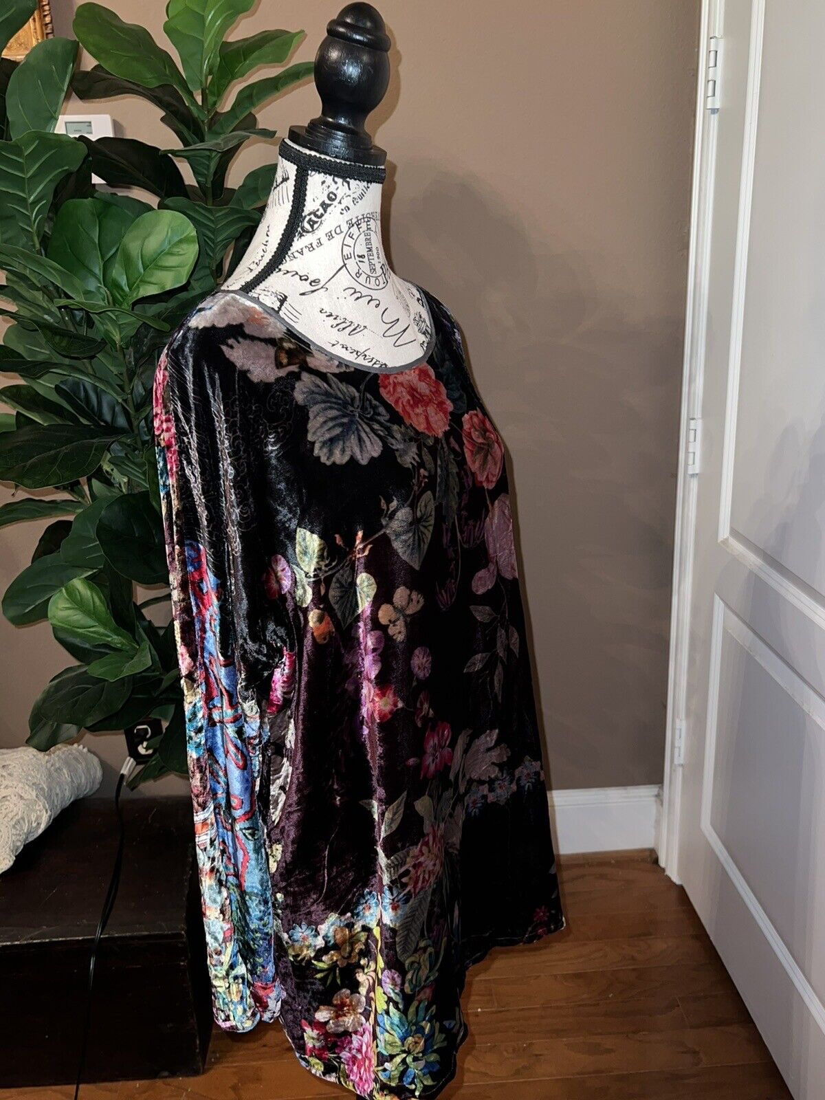 Johnny Was Floral Velvet Tunic Top Mini Dress Long Sleeve Sz XL Kimono Wrap